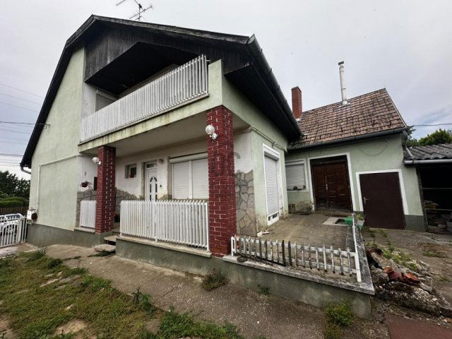 Eladó családi ház, Vasváron 59 M Ft, 8 szobás