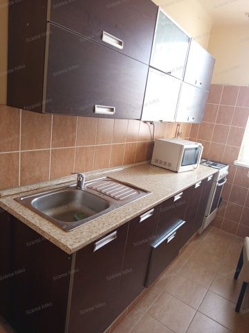 Eladó téglalakás, Szolnokon 26.9 M Ft, 1+1 szobás