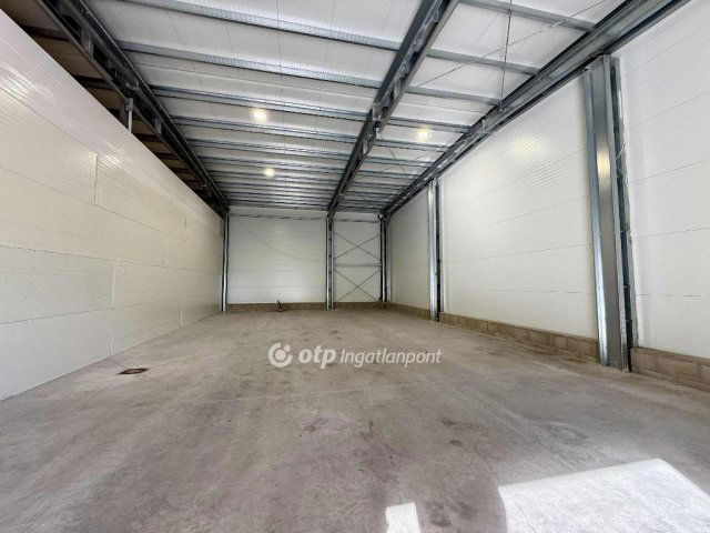 Eladó ipari ingatlan, Szigetszentmiklóson 78 M Ft