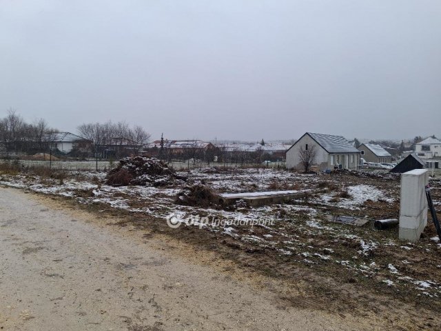 Eladó telek, Hajmáskéren 12 M Ft / költözzbe.hu