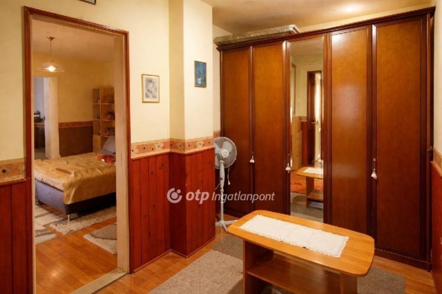 Eladó családi ház, Jászberényben 24.9 M Ft, 2+2 szobás