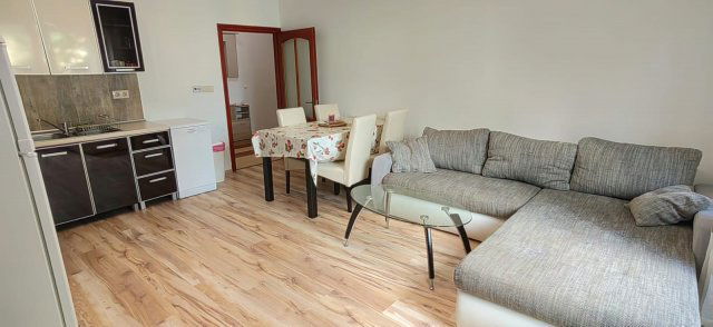 Kiadó téglalakás, albérlet, Debrecenben 380 E Ft / hó, 3 szobás