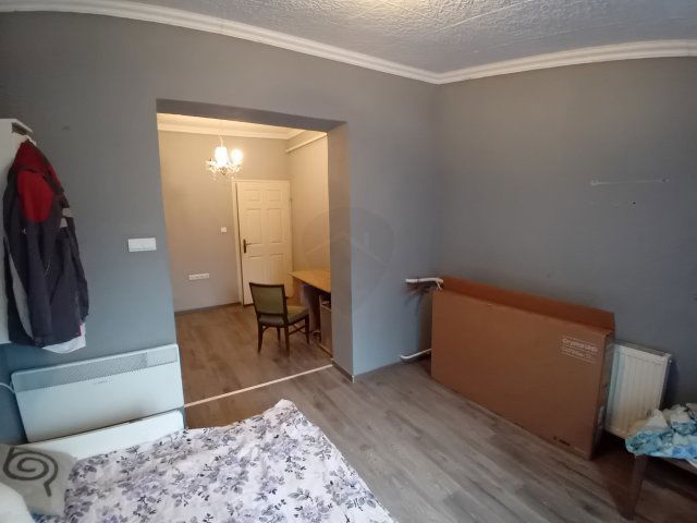 Eladó családi ház, Versegen 31.99 M Ft, 3 szobás