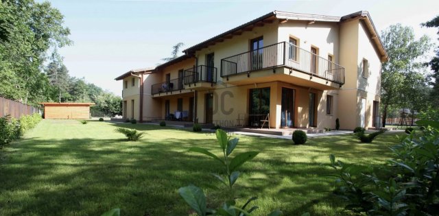 Kiadó családi ház, albérlet, Tatán 650 E Ft / hó, 3 szobás