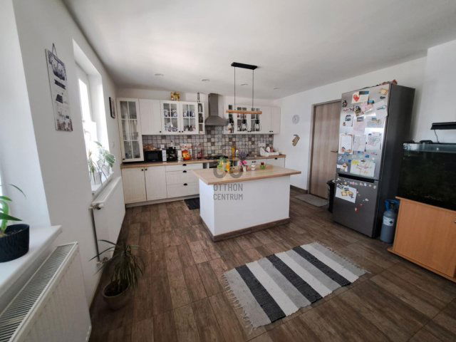 Eladó családi ház, Papon 46 M Ft, 3 szobás