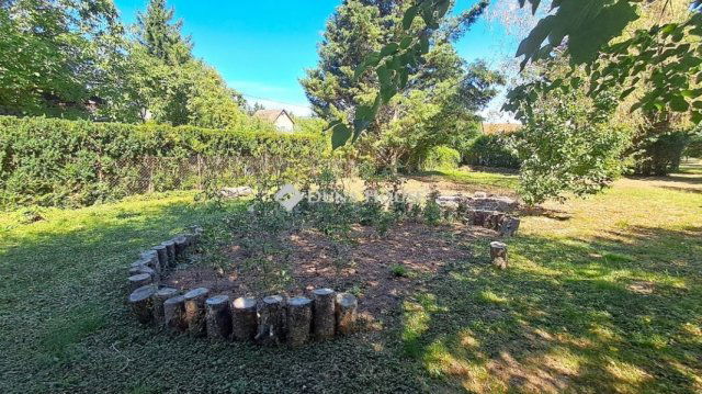 Eladó nyaraló, Borgátán 28.8 M Ft, 5 szobás
