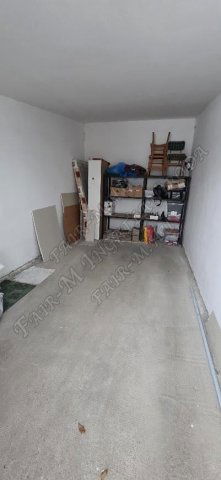 Kiadó garázs, Hódmezővásárhelyen 20 E Ft / hó