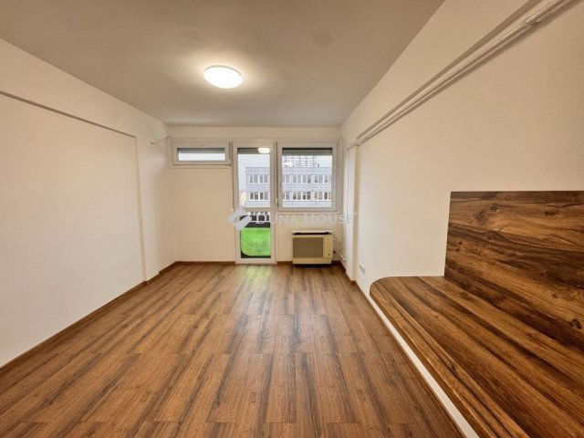 Eladó téglalakás, Zalaegerszegen 25.5 M Ft, 1 szobás