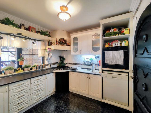 Eladó családi ház, Budapesten, XIX. kerületben 182.5 M Ft