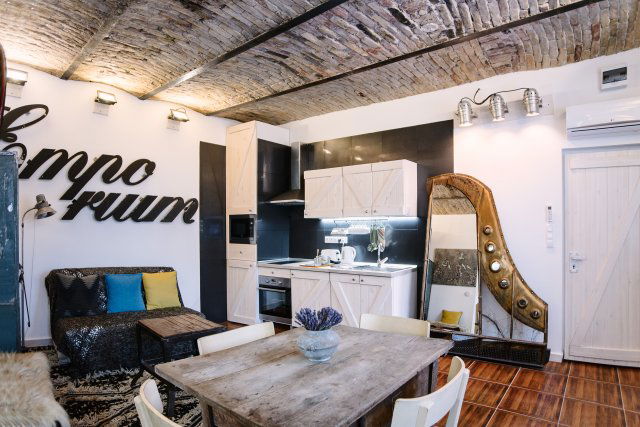 Kiadó téglalakás, albérlet, Budapesten, VI. kerületben