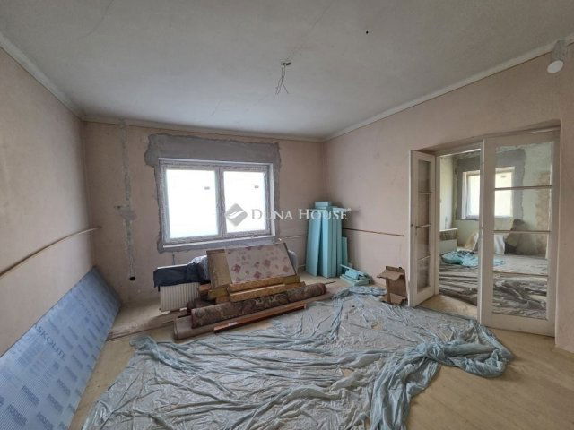 Eladó családi ház, Üllőn 70.9 M Ft, 3 szobás