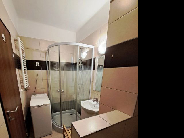 Kiadó téglalakás, albérlet, Pécsett, Móricz Zsigmond téren