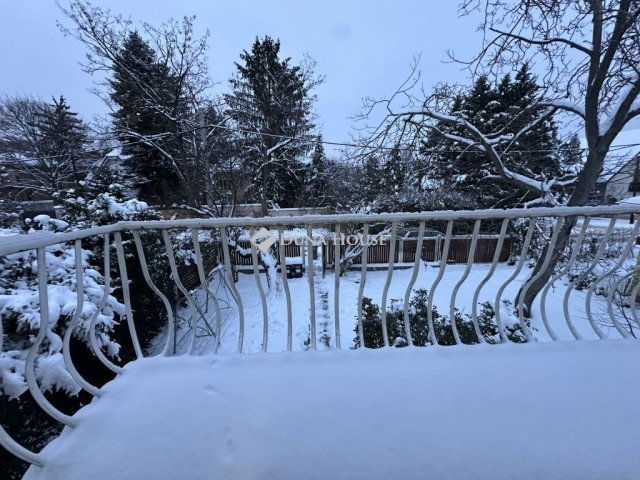 Eladó családi ház, Budapesten, III. kerületben 169 M Ft