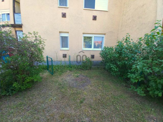 Eladó téglalakás, Dunakeszin, Kiserdő utcában 75 M Ft, 3 szobás