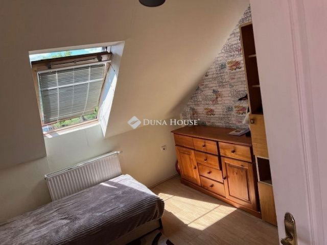 Eladó családi ház, Sásdon 59.999 M Ft, 6+1 szobás