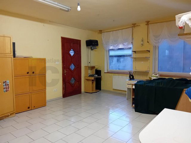 Eladó téglalakás, Kisteleken, Kossuth utcában 38.5 M Ft