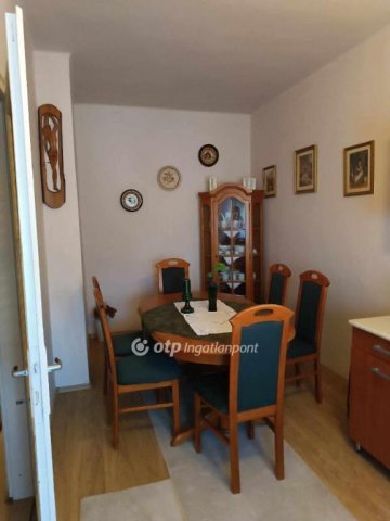 Eladó családi ház, Hajdúhadházon 36 M Ft, 4 szobás