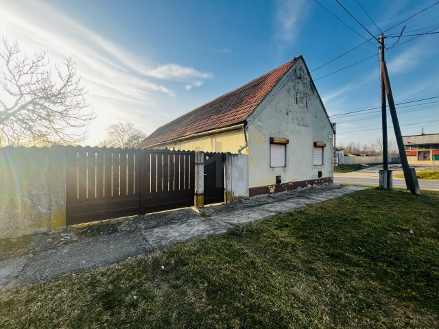 Eladó családi ház, Barcson 16.5 M Ft, 4 szobás