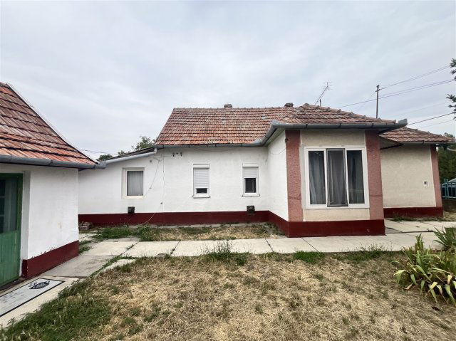 Eladó családi ház, Sarkadon 14.5 M Ft, 2 szobás