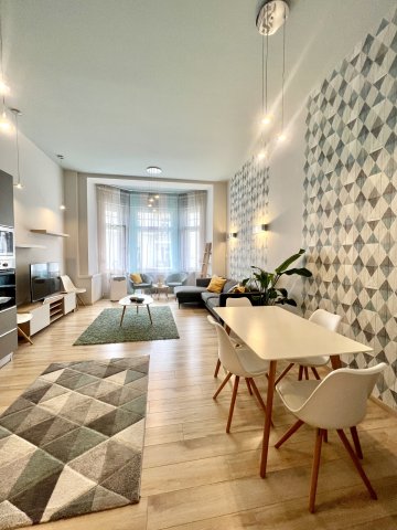 Eladó téglalakás, Budapesten, V. kerületben 155 M Ft, 2 szobás