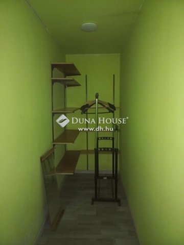 Eladó családi ház, Báron 24.5 M Ft, 4 szobás