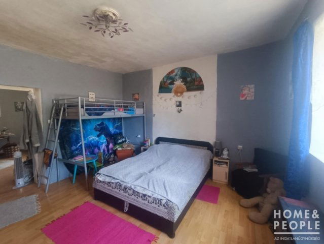Eladó családi ház, Kisteleken 25.5 M Ft, 2 szobás