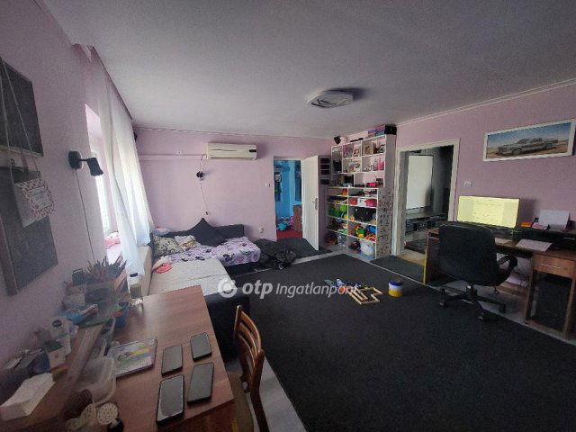 Eladó családi ház, Szabadszálláson 38.6 M Ft, 3+1 szobás