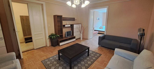 Kiadó téglalakás, albérlet, Székesfehérvárott 250 E Ft / hó