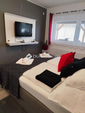 Eladó családi ház, Siófokon 168 M Ft, 4 szobás