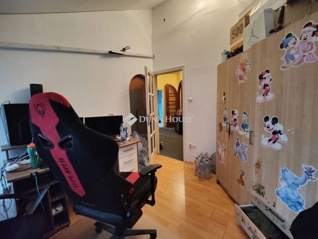 Eladó ikerház, Vecsésen 110 M Ft, 6 szobás