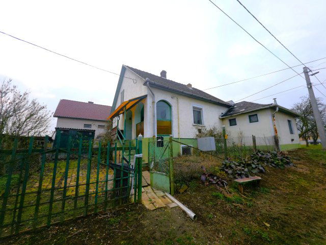 Eladó családi ház, Sajószentpéteren 19.9 M Ft, 2 szobás