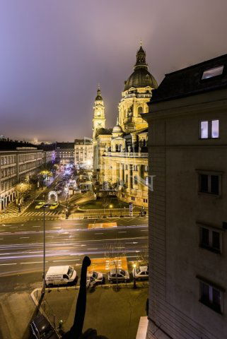 Kiadó téglalakás, albérlet, Budapesten, VI. kerületben