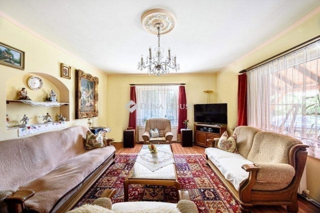 Eladó családi ház, Szegeden 129 M Ft, 7 szobás