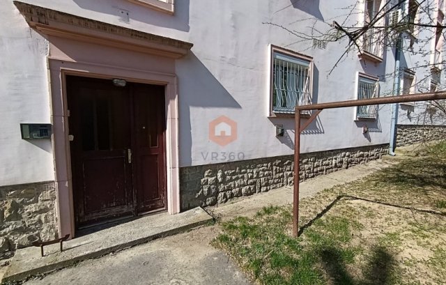 Eladó téglalakás, Pécsett 24.9 M Ft, 1 szobás