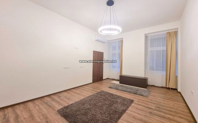 Kiadó iroda, Budapesten, VIII. kerületben, József körúton