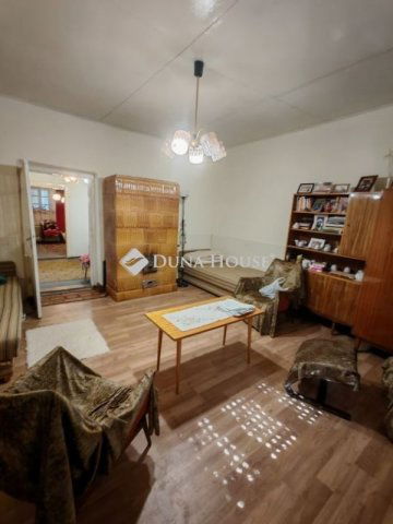 Eladó családi ház, Farmoson 32 M Ft, 3 szobás