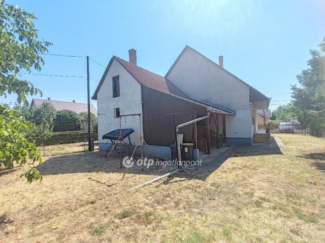 Eladó családi ház, Tószegen 53.5 M Ft, 3+1 szobás