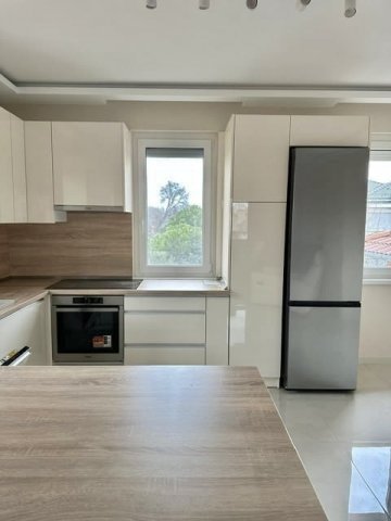 Kiadó téglalakás, albérlet, Debrecenben 380 E Ft / hó, 3 szobás