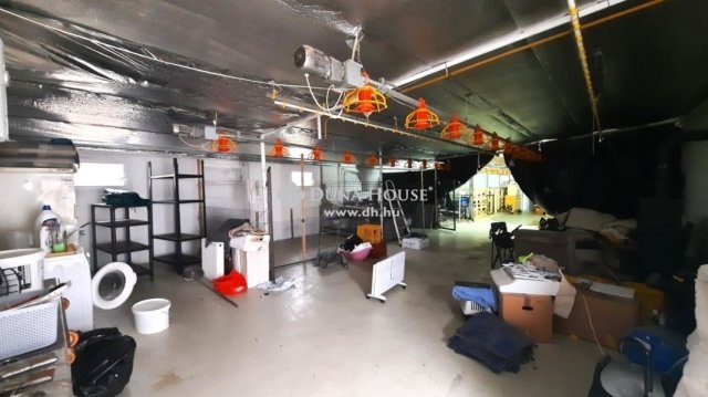 Eladó ipari ingatlan, Nyáregyházán 310 M Ft
