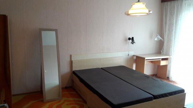 Kiadó panellakás, albérlet, Debrecenben 150 E Ft / hó