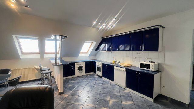 Eladó téglalakás, Baján 46.5 M Ft, 3 szobás