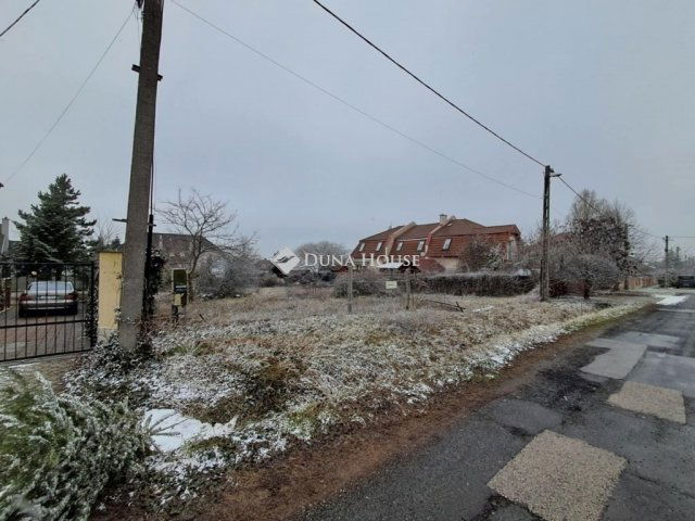Eladó telek, Budapesten, XVII. kerületben 100 M Ft