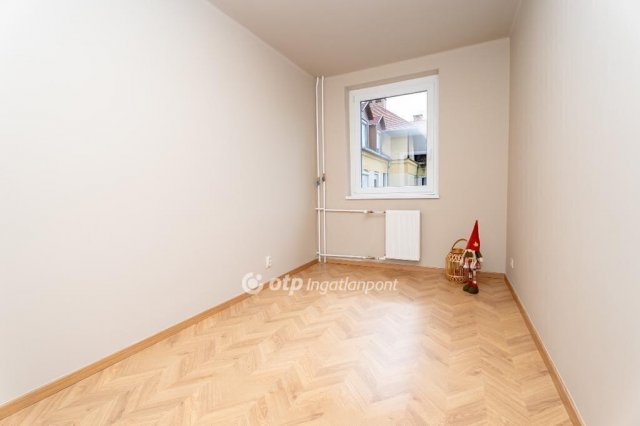 Eladó téglalakás, Budapesten, XVIII. kerületben 99.8 M Ft