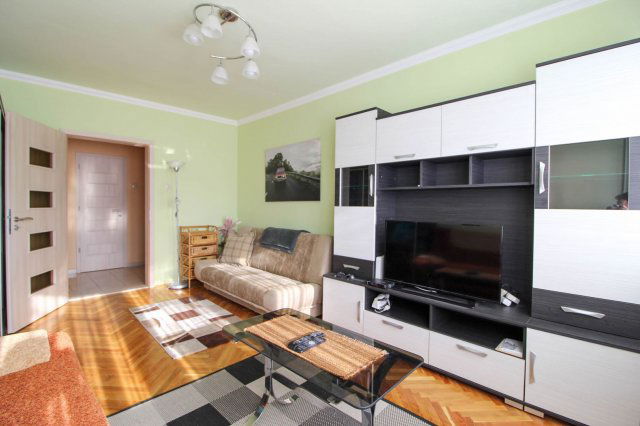 Kiadó téglalakás, albérlet, Debrecenben 250 E Ft / hó, 3 szobás