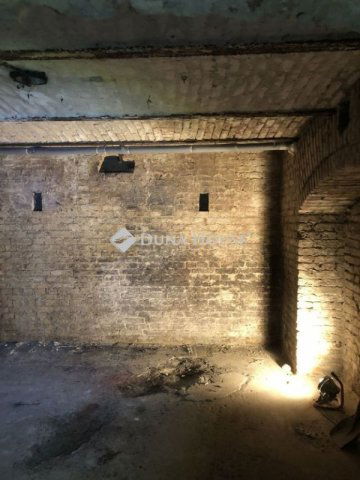 Eladó üzlethelyiség, Budapesten, IX. kerületben 38.1 M Ft