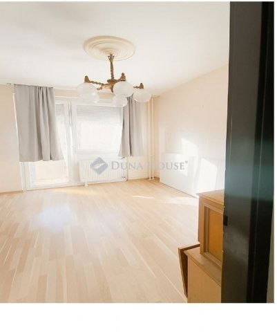 Eladó panellakás, Budapesten, XV. kerületben 74 M Ft, 3 szobás