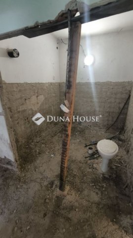 Eladó ikerház, Móron 40 M Ft, 2 szobás / költözzbe.hu