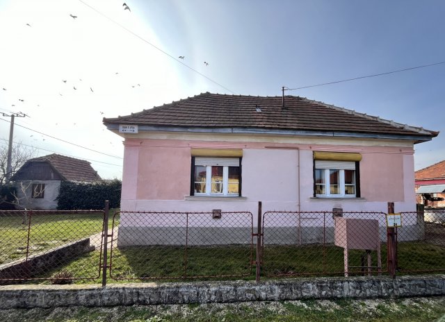 Eladó családi ház, Sajópetrin 18.9 M Ft, 2 szobás