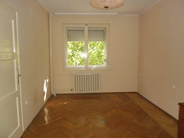 Kiadó téglalakás, albérlet, Szekszárdon 100 E Ft / hó