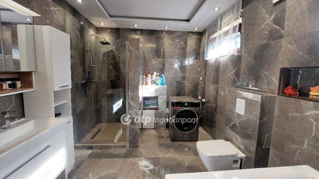 Eladó családi ház, Gödöllőn 139.9 M Ft, 3 szobás